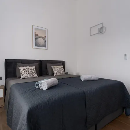 Holiday home Rosemary Mit Pool Und Panoramablick Auf By Interhome *