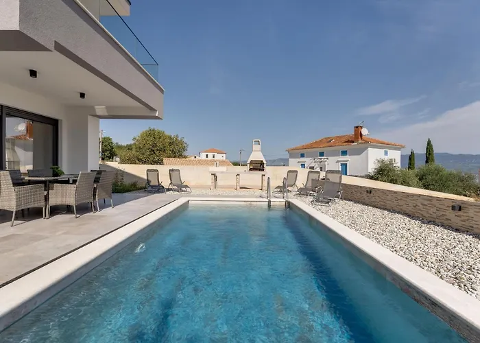 Σπίτι διακοπών Rosemary Mit Pool Und Panoramablick Auf By Interhome Risika