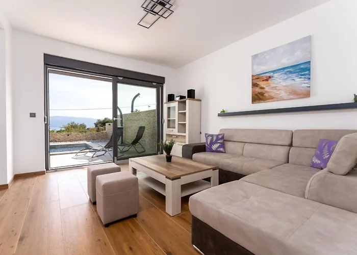 Rosemary Mit Pool Und Panoramablick Auf By Interhome Risika